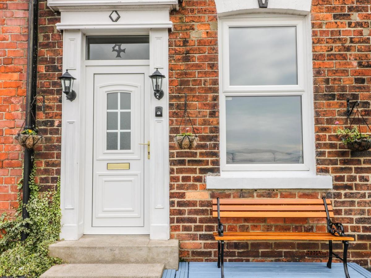 Coastwatch Cottage Scarborough Exterior photo